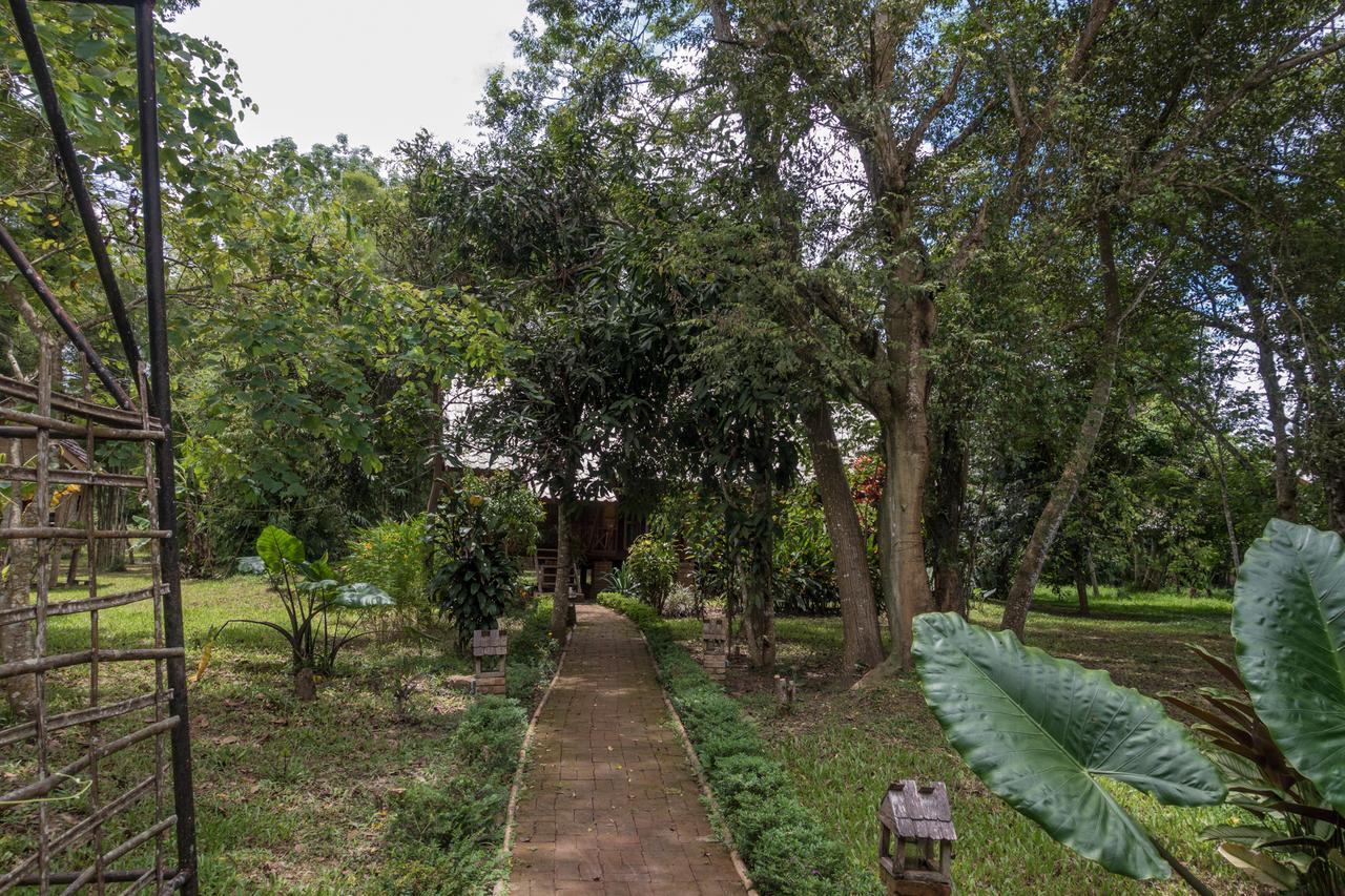 The Boat Landing Hotel Luang Namtha Bagian luar foto